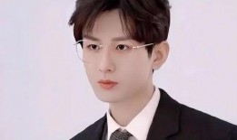 任嘉伦成毅最新八卦爆料,恋情曝光？幕后真相令人震惊！